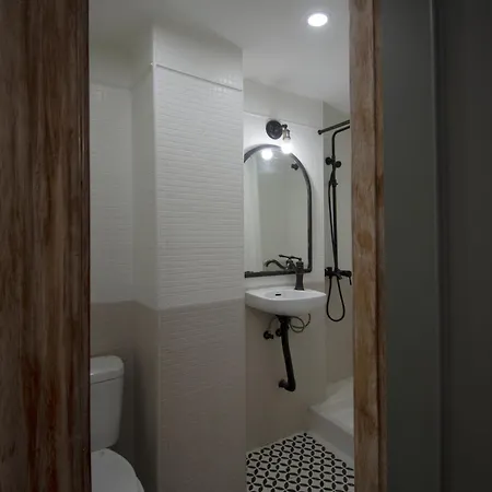 Con Bano Privado En Casa De 3 Granada